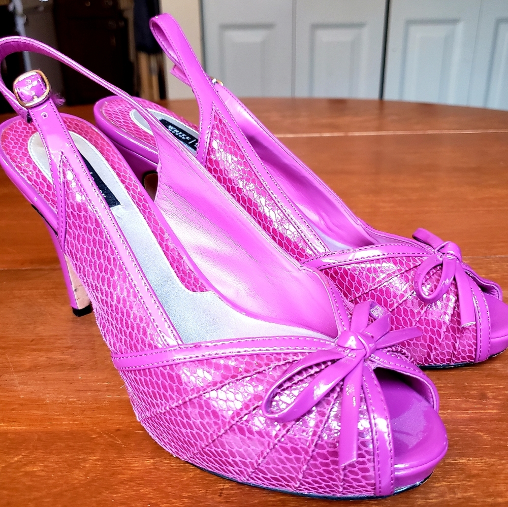 White House Black Market/ Slingback Open-Toe Pumps. Shoe Size 8M.